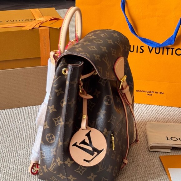 Louis Vuitton Handheld Bags, Chain Bags - Picture 6 of 9